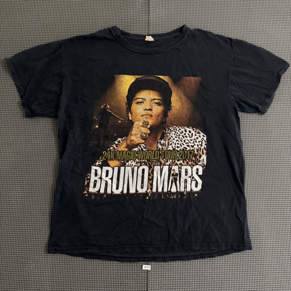 Bruno Mars 24K Magic World Tour 2017 Graphic T-Shirt Black Medium Concert Tee